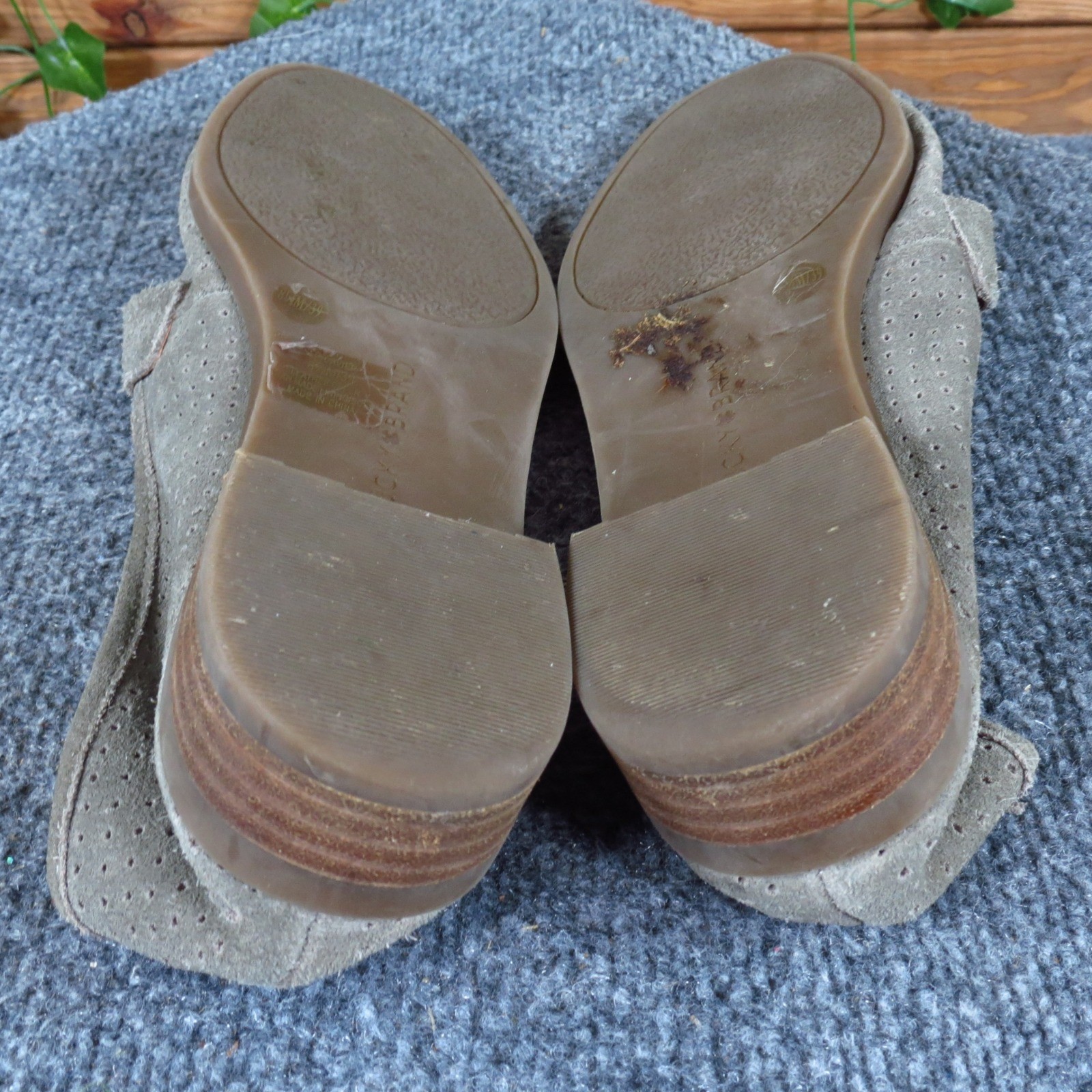 Lucky Brand Caviep Women Casual Loafer Size 8.5 Daily Wear Gray Suede Flats