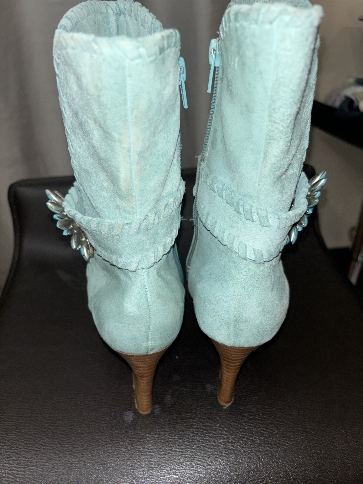 SUZANNE SOMERS Womens Suede Turquoise Embellishments Style 798366 SZ 6.5M