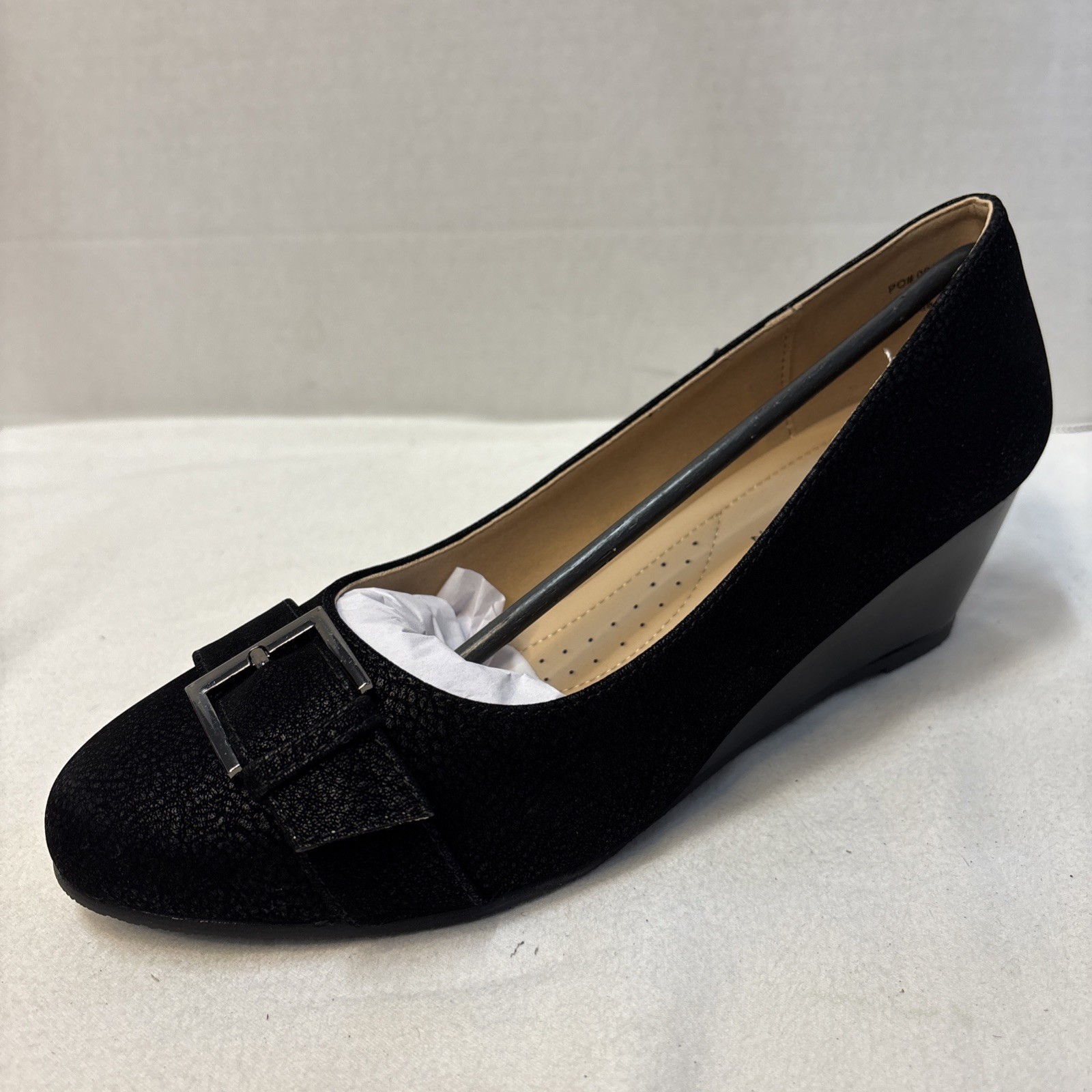 Journee Collection Women’s Comfort Graysn Wedge in Black Size 9M w/buckle accent