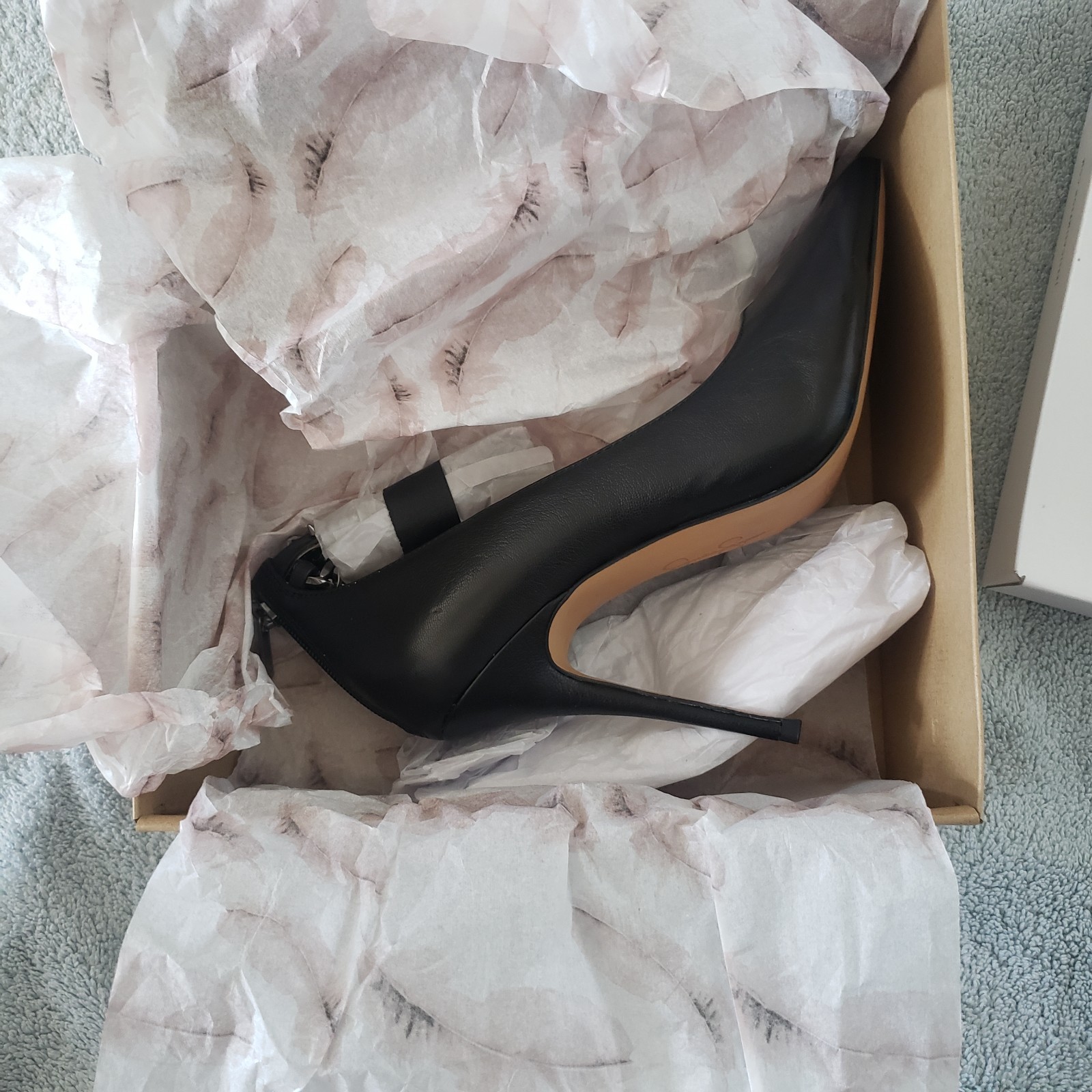 Jessica Simpson JS-Witnee – Black Cedar – Size 9M – NEW, Never worn – In Box