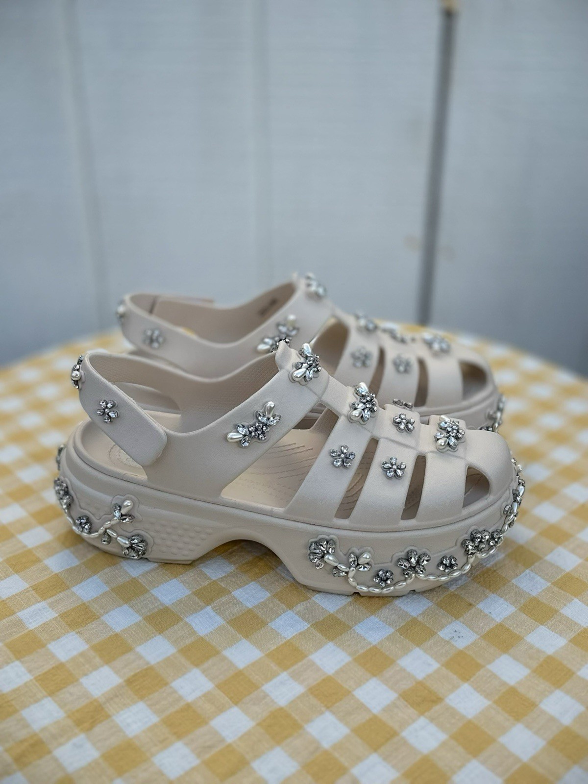 Simone Rocha x Crocs Stomp Fisherman Sandals in Stucco 42/43 (US Women’s 11)