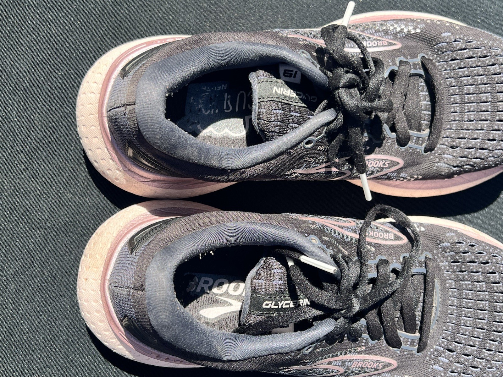 Brooks Womens Size 7 Glycerin GTS 19 Black Running Shoes Sneakers 1203441B074