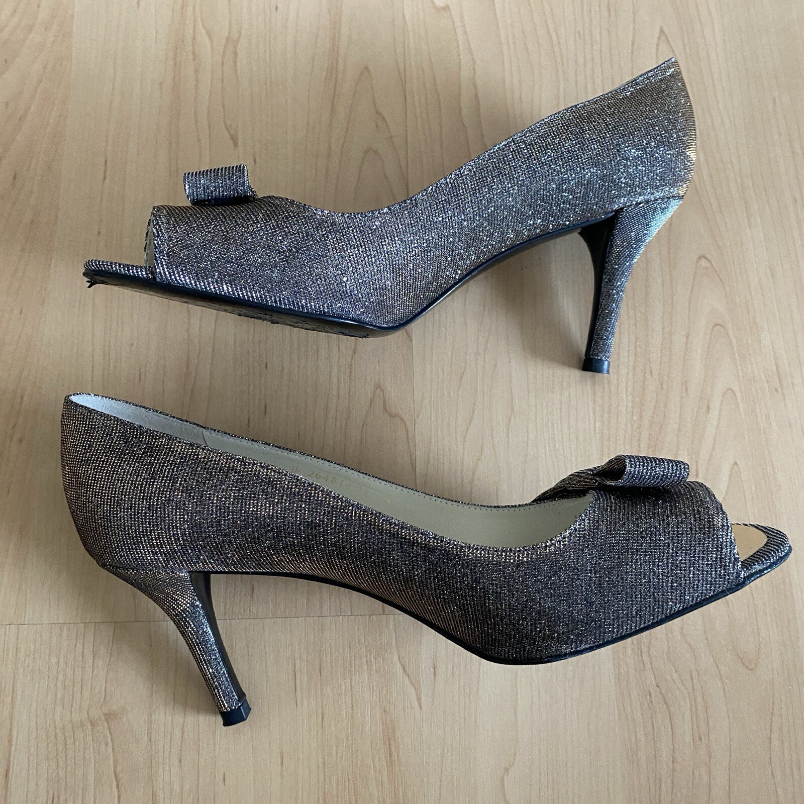 Stuart Weitzman Bowover Pyrite Nocturn Shimmery Peep Toe Heels Pumps, Size 9