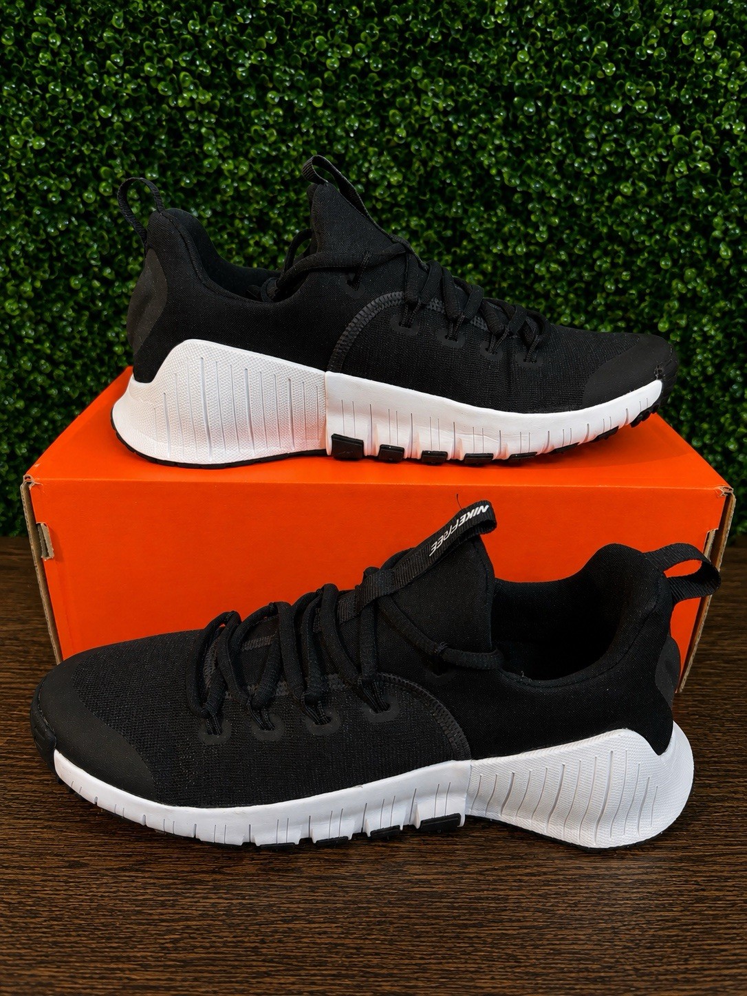 Women Nike Free Metcon 6 Black White FJ7126-001 size 8.5