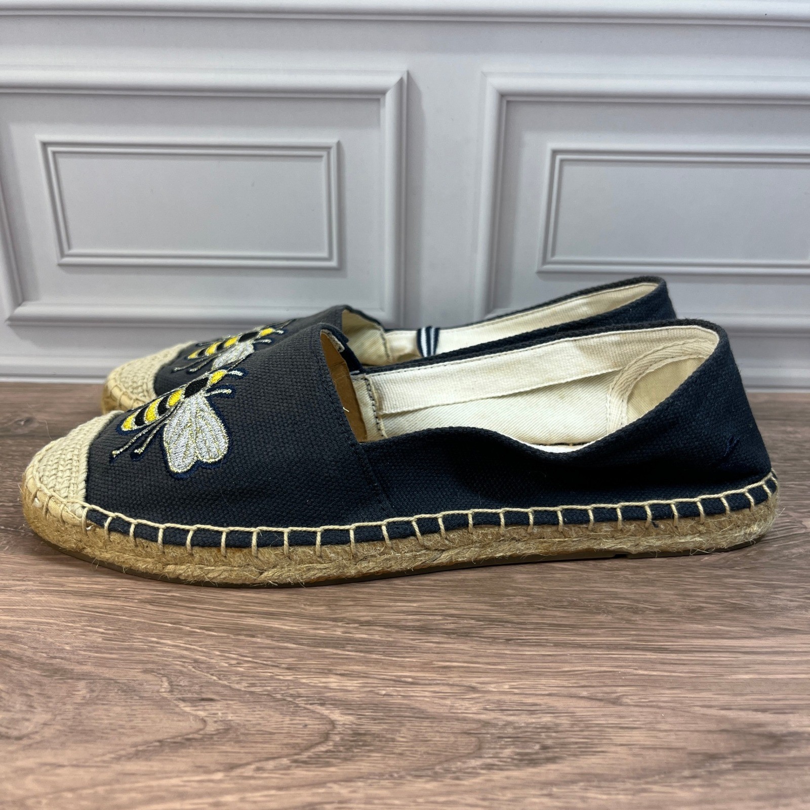 Joules Shelbury Espadrilles Womens Navy Blue Embroidered Bee Canvas Flats 5 NEW