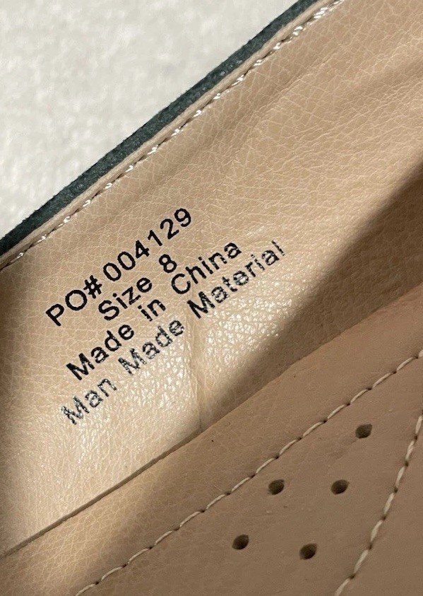 Journee Collection Graysn Green Suede Wedge Flat SlipOn Comfort Round Toe Size 8
