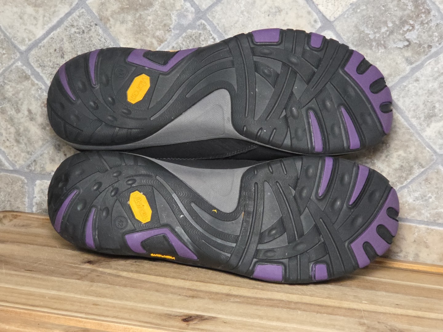 Dansko Patti Women’s Waterproof Casual Shoes Black Milled Nubuck Size 11.5-12 M