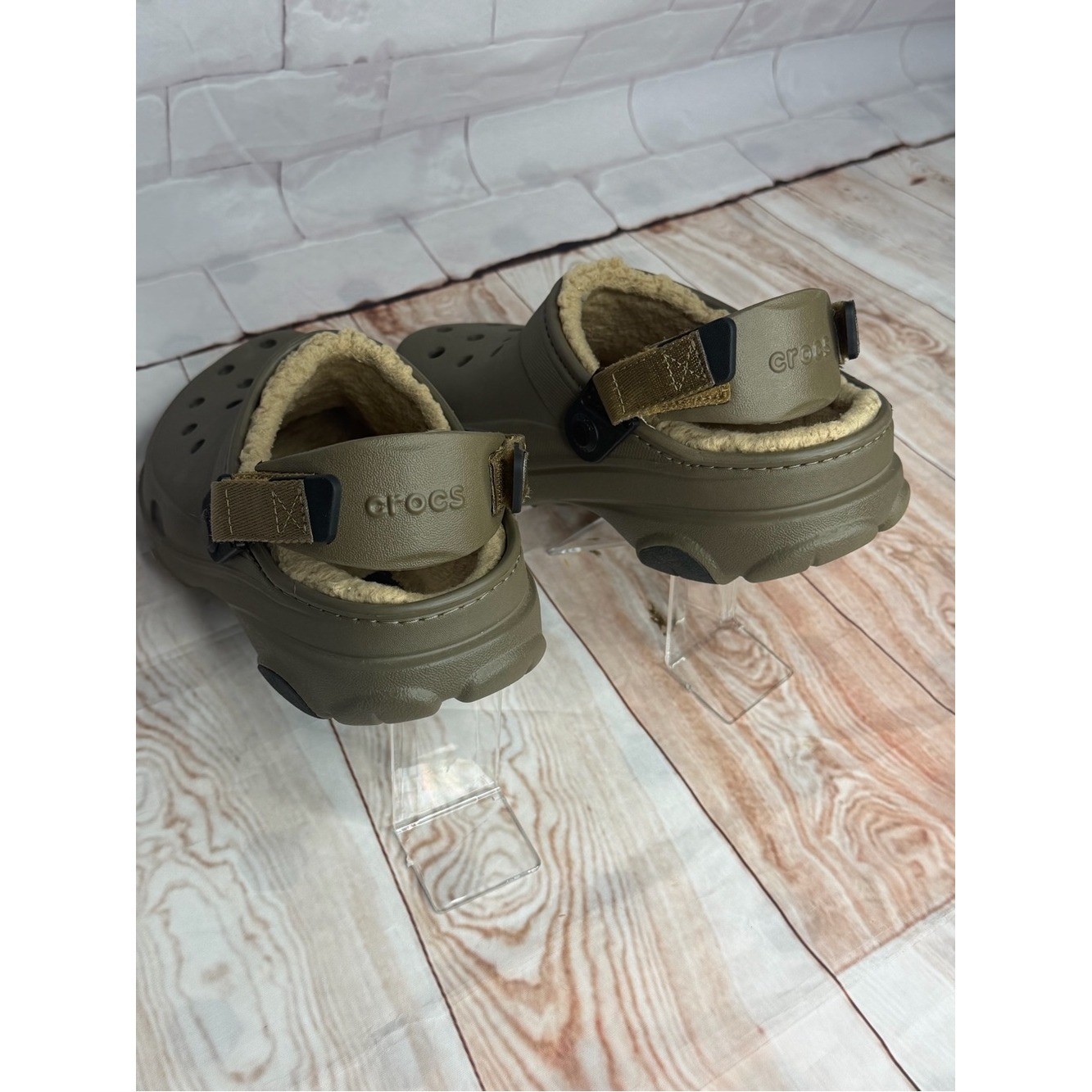Crocs All Terrain Lined Clogs Olive Green Women’s Size 7 / Men’s Size 5