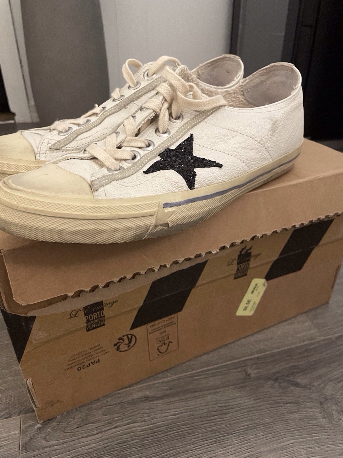 Golden Goose Shoes Brand New Not Available On Website Anymore !