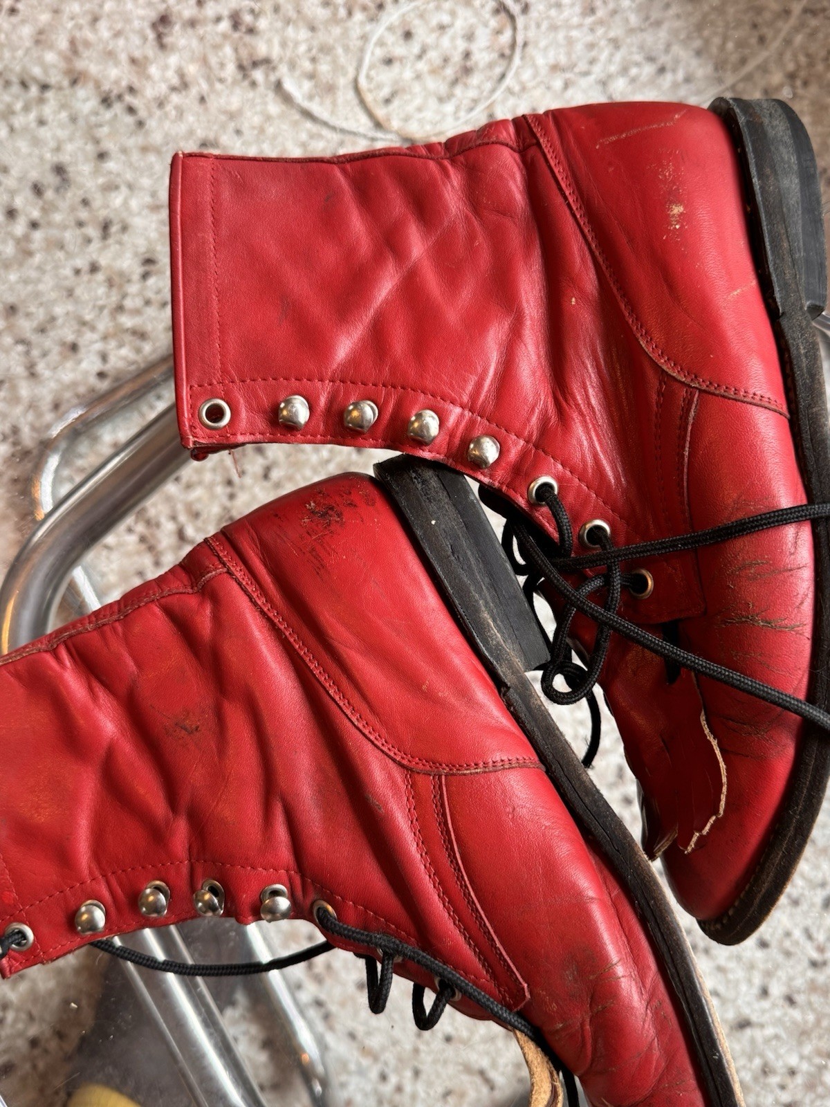 justin roper leather boots red W size 6 scuffed n well worn plenty of life