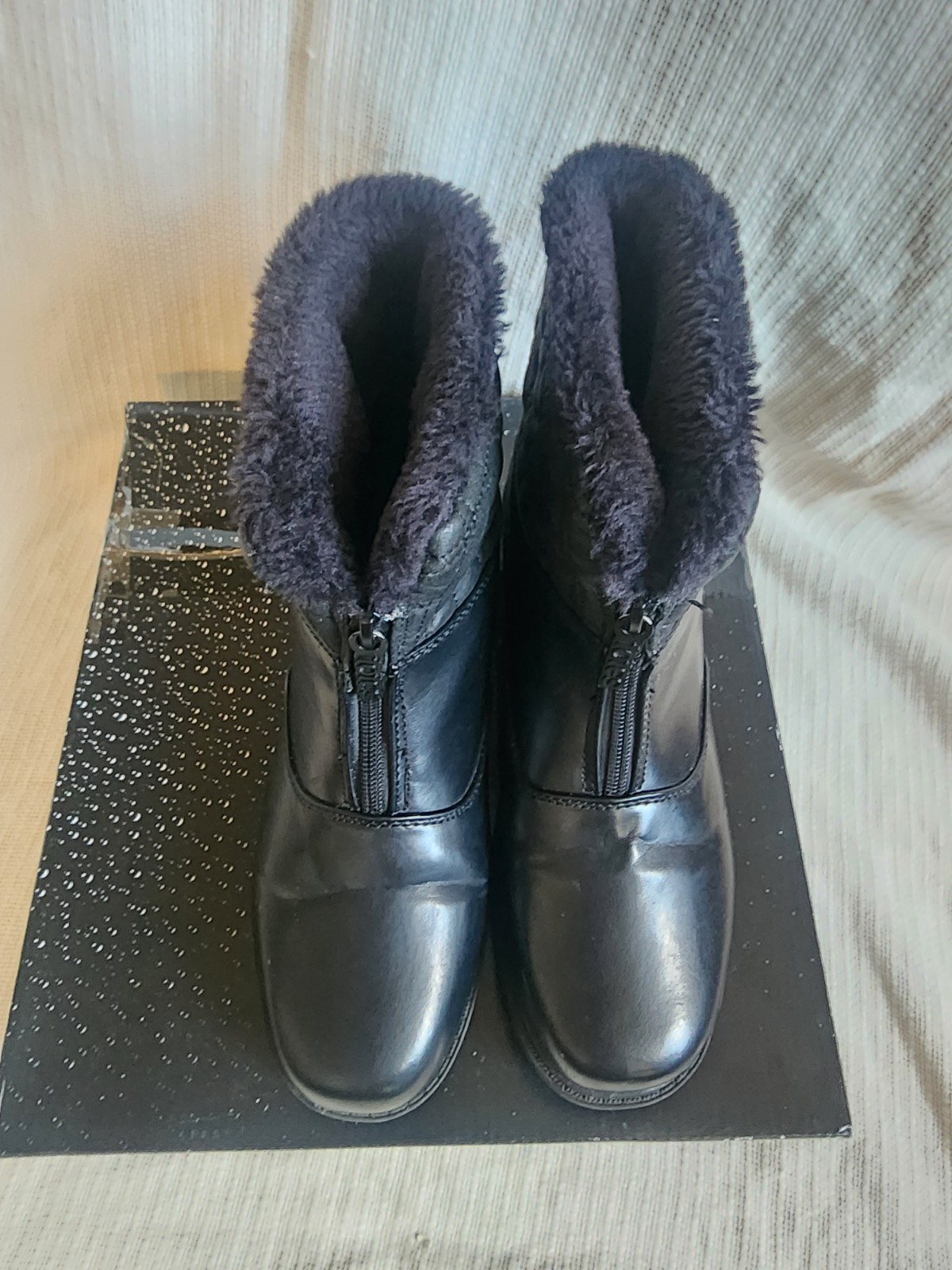 Totes Zip Black Waterproof Lined Ankle Bootie Zip Faux Fur Trim Women’s 8W