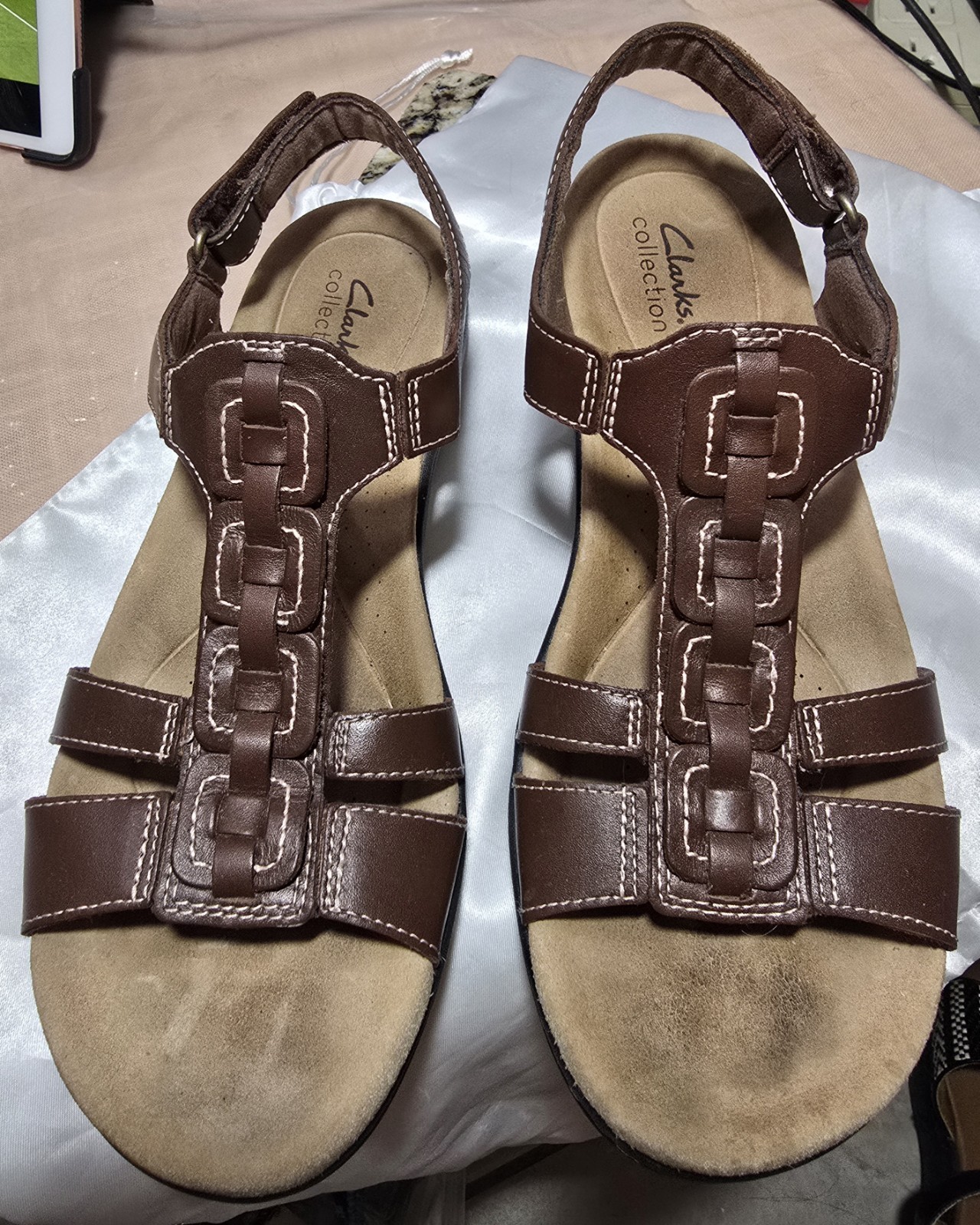 Clarks Laurieann Kay Women’s T-Strap Slingback Sandals, Brown Leather, Size 8.5