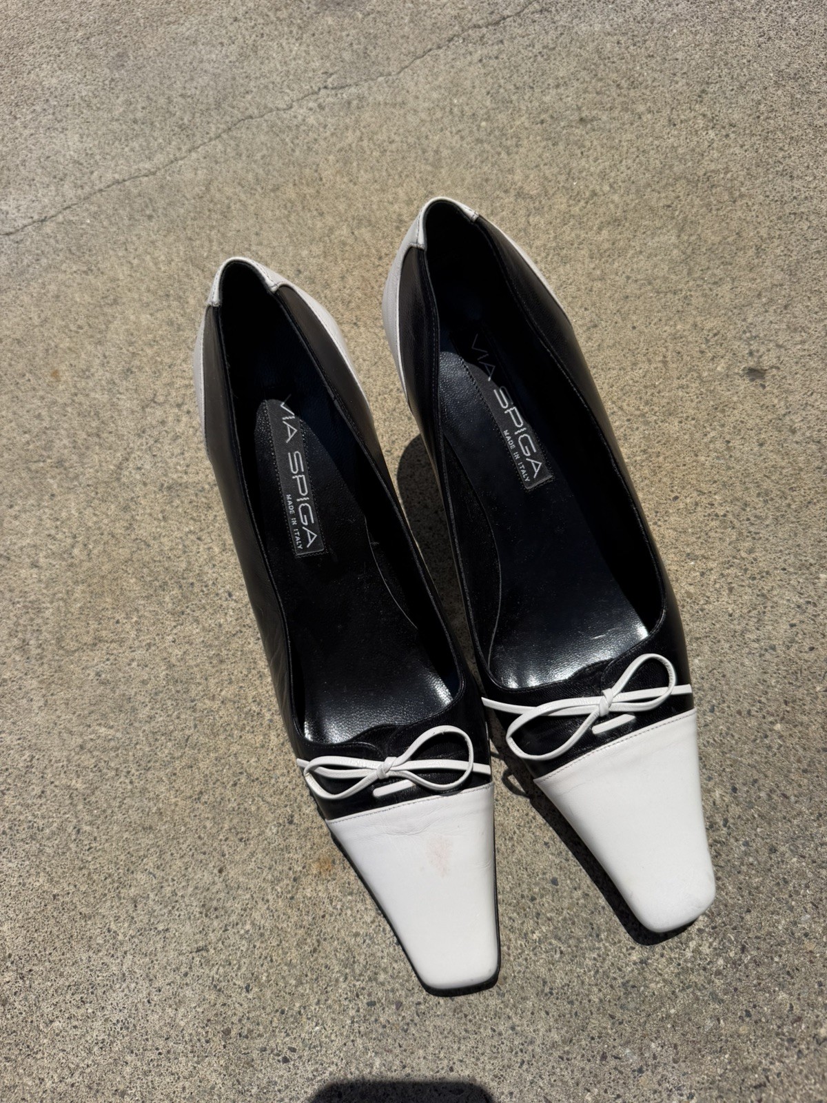 Via Spiga Pumps Women’s Size 9 M Shoes Mules Kitty Heels Leather Black & White