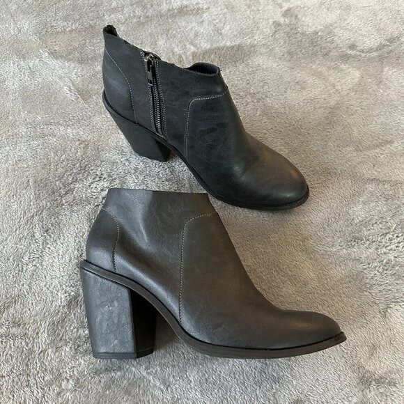 Farylrobin + Free People Black Ankle Boots Booties Heeled Women’s size 9