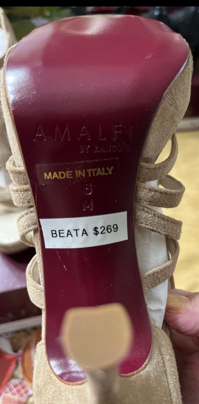 Sz 6 Almalfi Heels MSRP $250