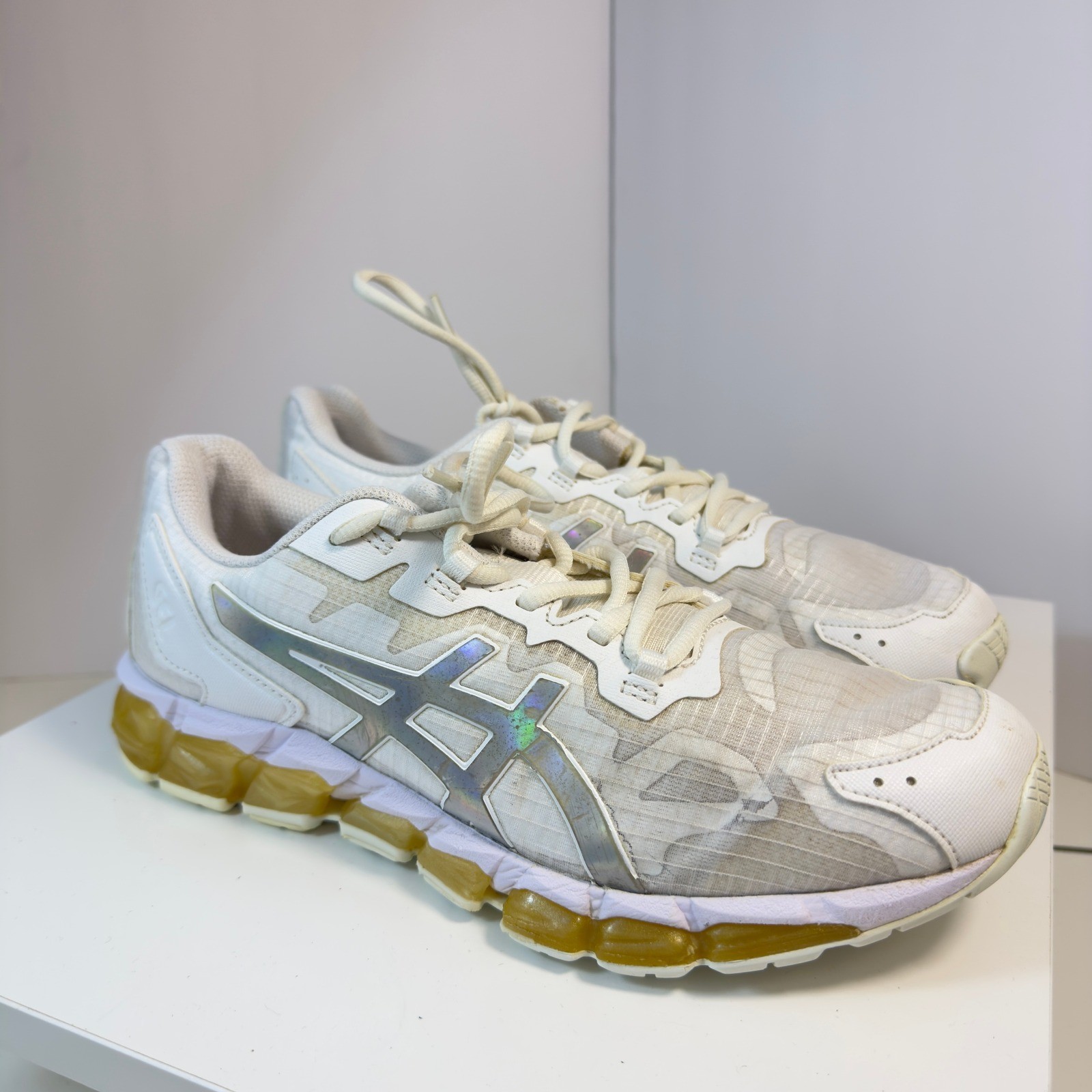ASICS Women’s Gel-Quantum 360 6 White Gold Running Shoes Size 9.5 1202A297