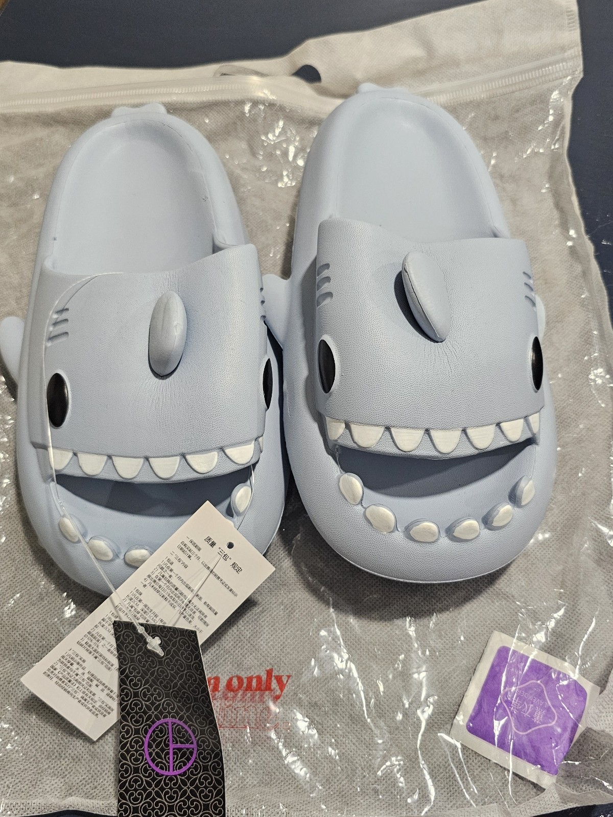 Shark Teeth Blue Slides Men’s Size 7.5 Women’s 10 Flip Flops EU 40-41 Sandals