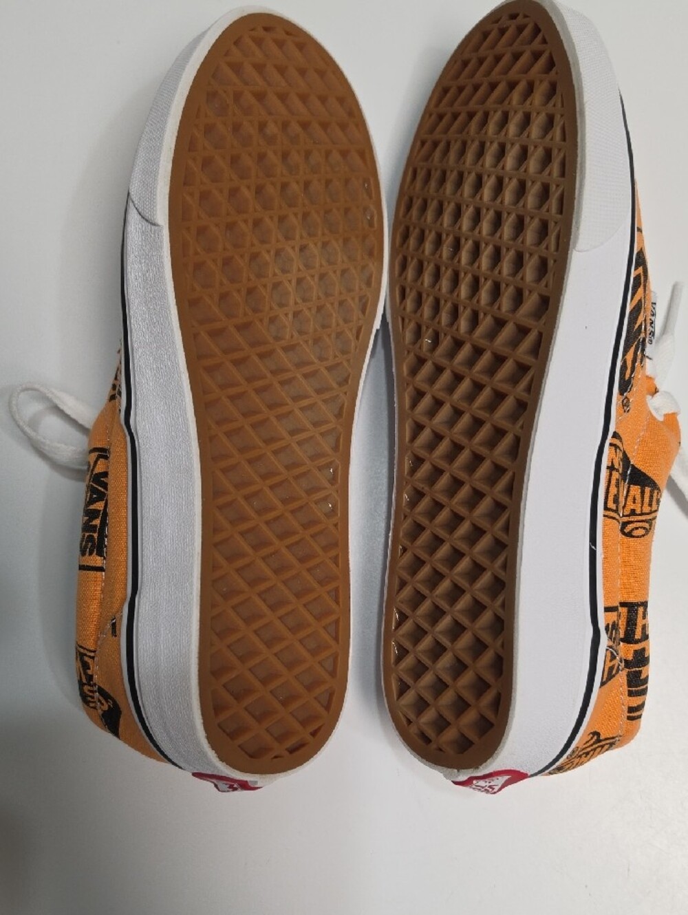 Vans Era ‘Logo Mix’ Tangerine Orange Black Low Top Sneakers – Size 7.5