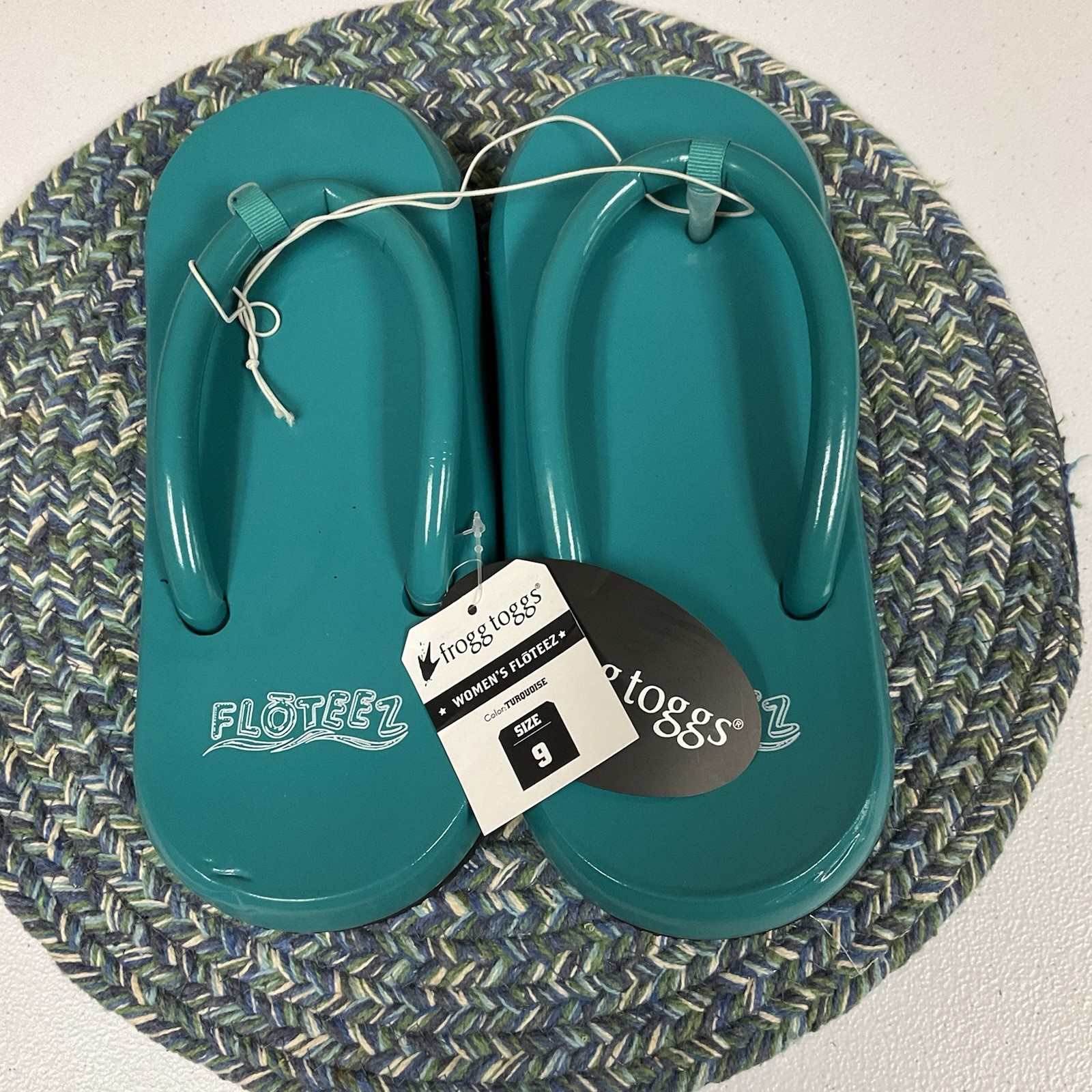 Women’s Frogg Toggs “Floteez” Sandals Turquoise Floats In Water Beach Pool Sz 9