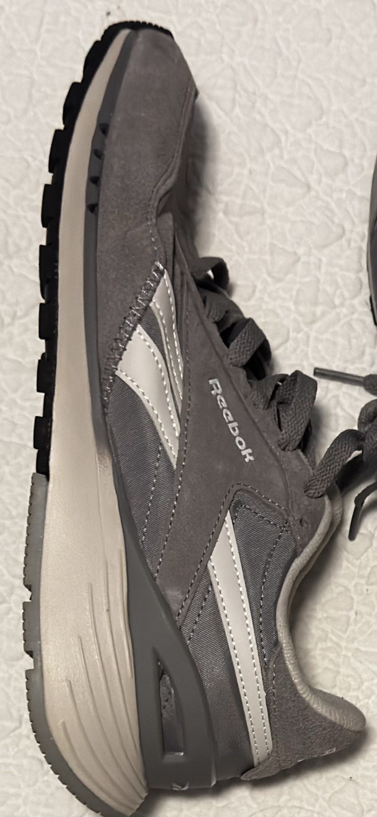 Reebok Sneakers tennis shoes – Gray – Men’s 7.5/ Women’s 9