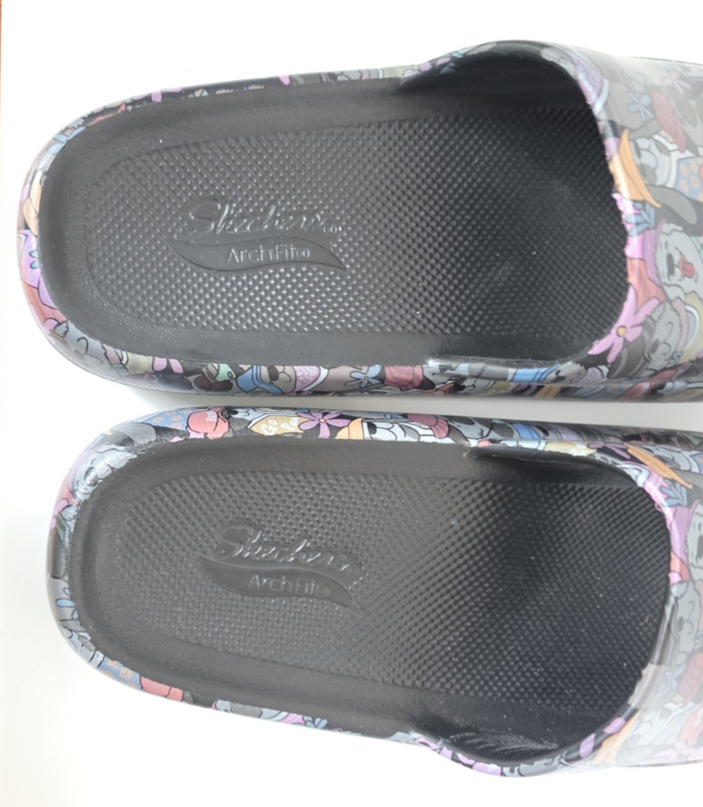Skechers Bobs Dogs in Hats Arch Fit Horizon Foamies Womans Sandal Slide Sz 8 NEW