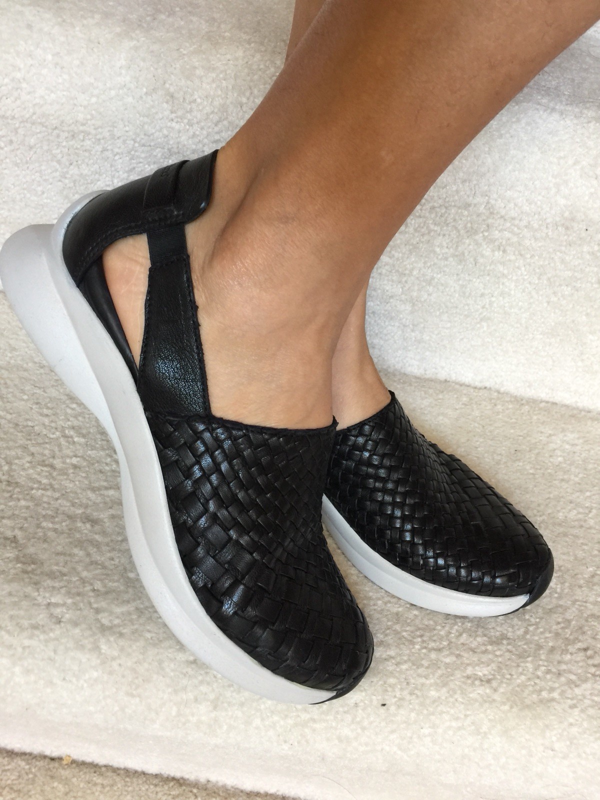 NIB GentryPortofino black braided open side Lamb leather Sneaker flats 38/US 8M