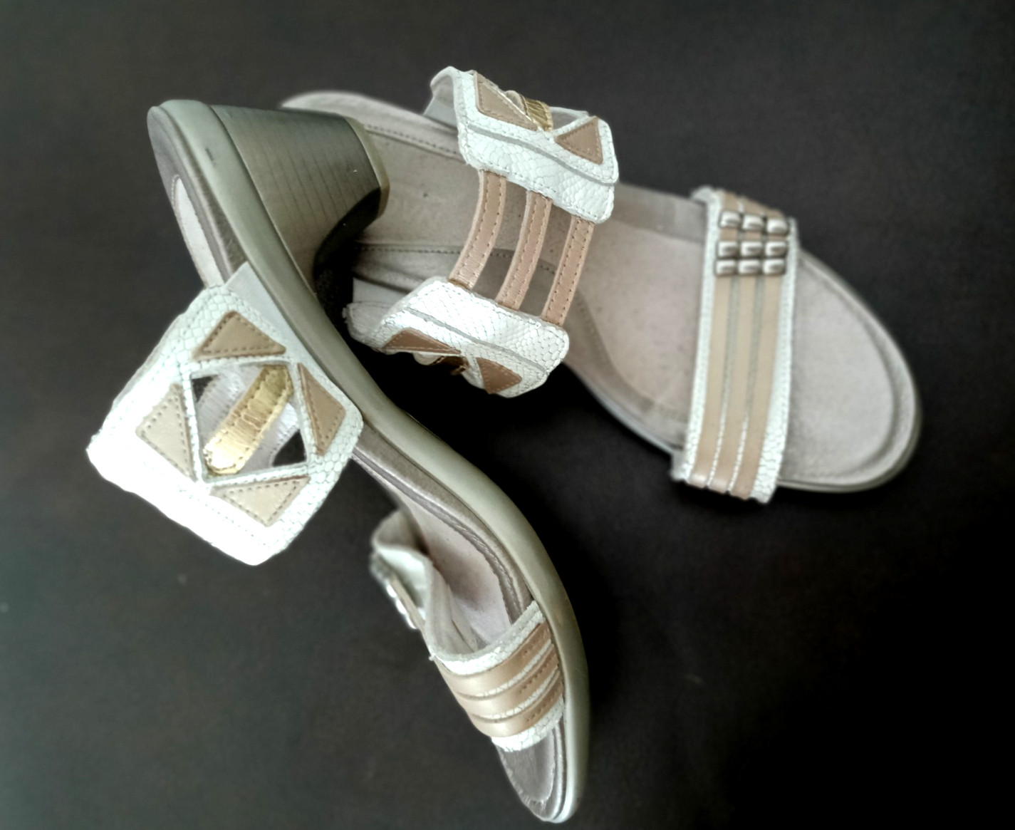 Naot Afrodita Heeled Leather Sandals Size EUR 38, US 7.5 White Gold