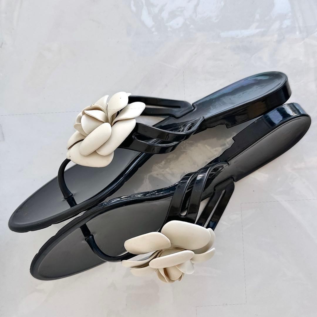 CHANEL Camellia Flat Thong Sandals Size 36 23cm White Black Rubber