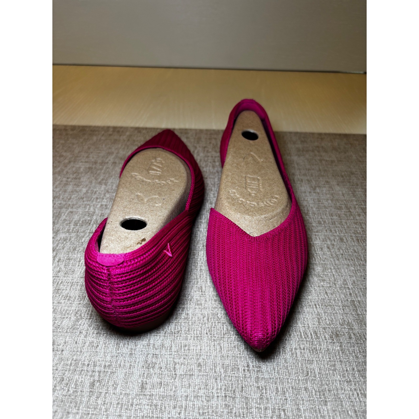 VIVAIA Pointed-Toe D’Orsay Flats (Melia) – EU 40 / US 9