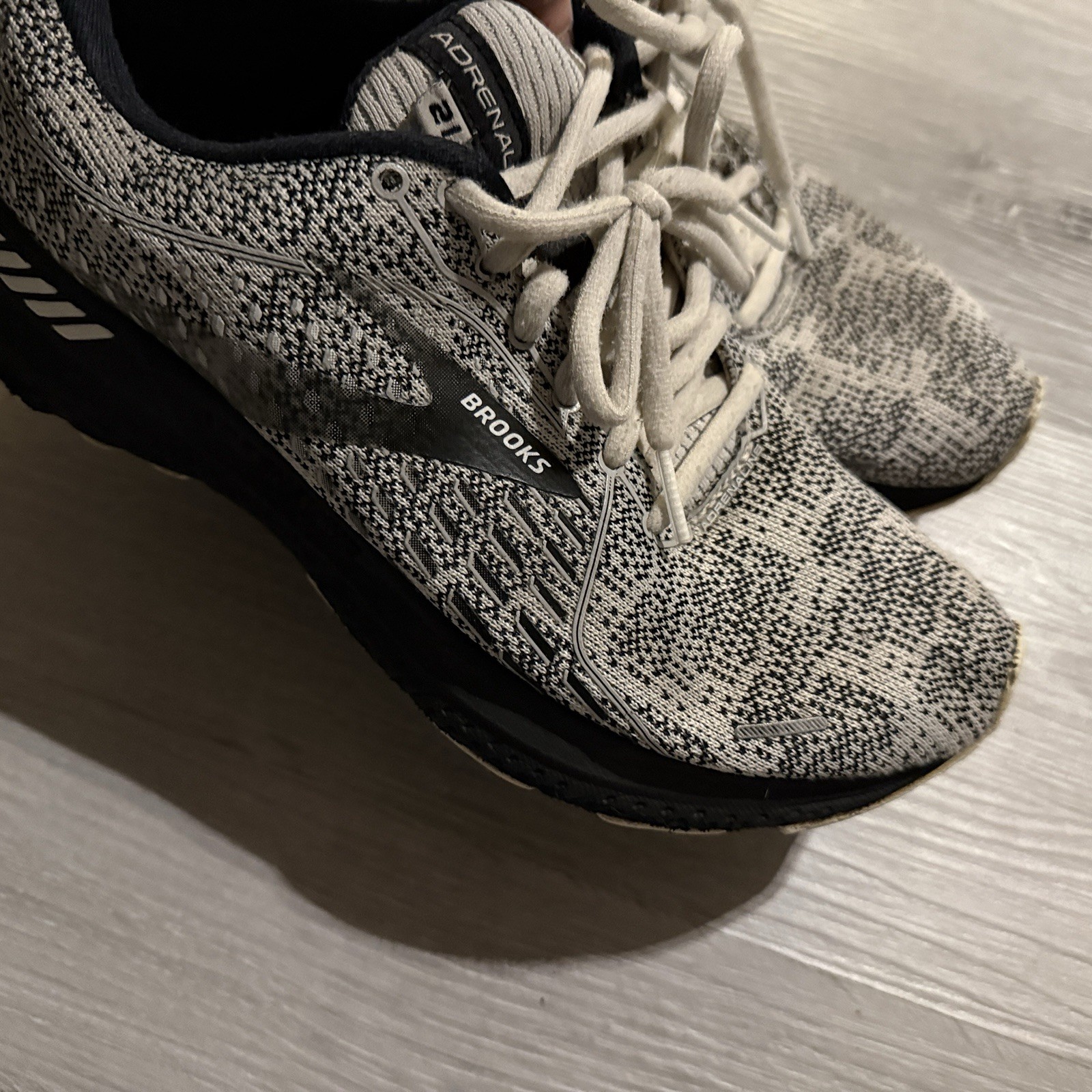 Brooks Women’s Size 8