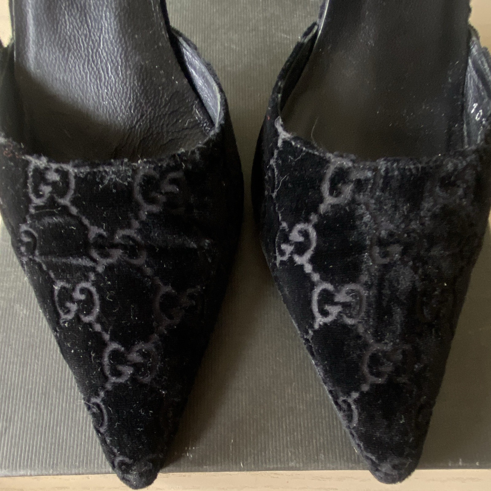 Gucci Vintage Black GG Logo Velvet Pointed Toe Ankle Strap Pump Heels 8 B