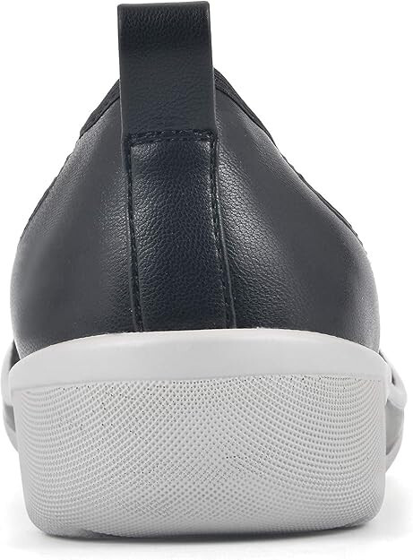 Cliffs by White Mountain Athleisure Comfort Flats Chrissy | Black | 8M