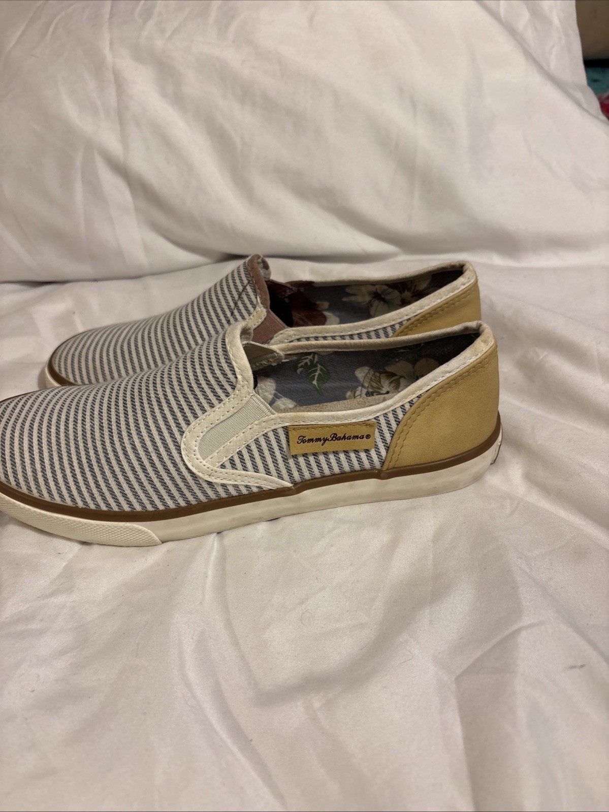 woman shoes Casual Size 7.5