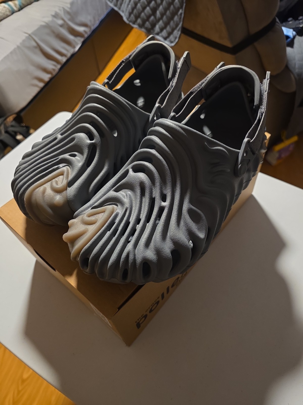 Crocs x Salahe Bembury – The Pollex Clog M6/W8 – Niagara