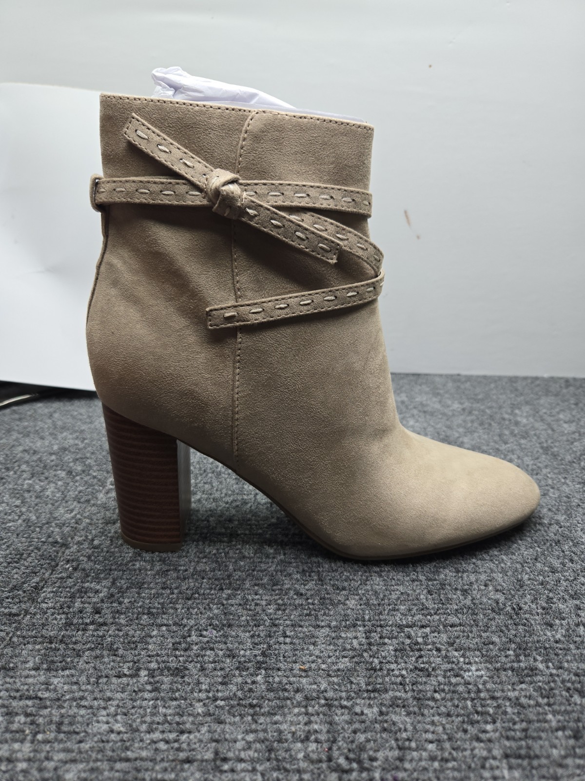Bandolino Boots 9.5 Nude