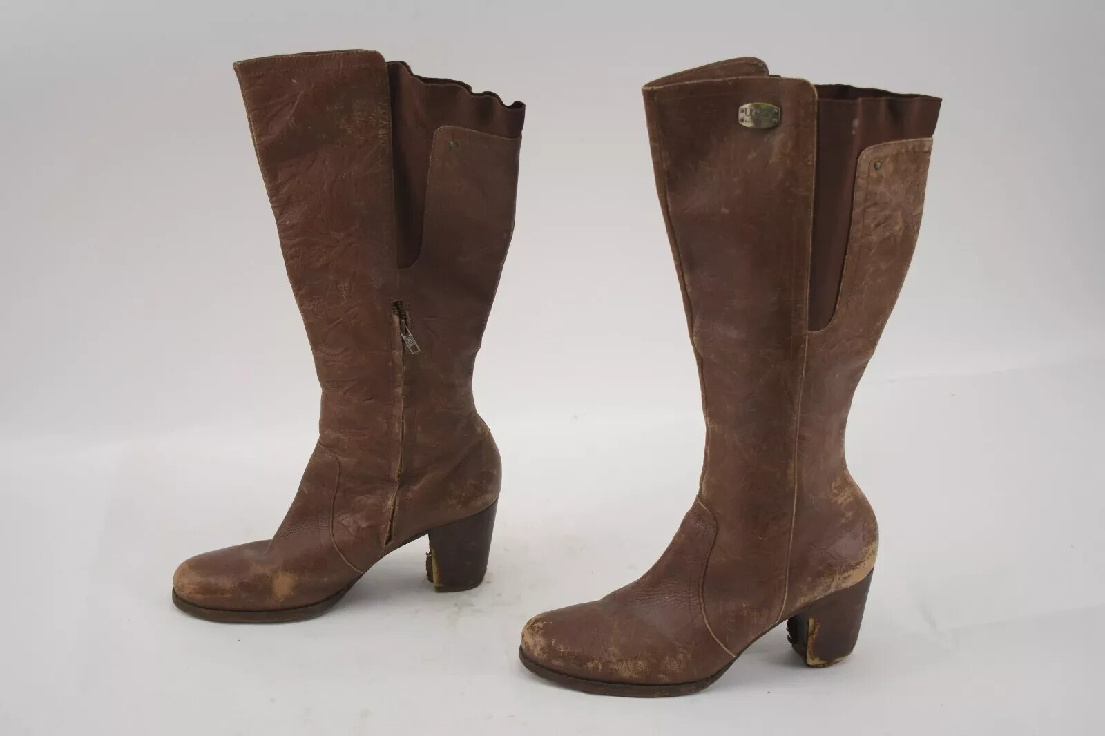 UGG Boots Women’s Size 10 Ashur Leather 5760 Bohemian Cowgirl Western Hipster