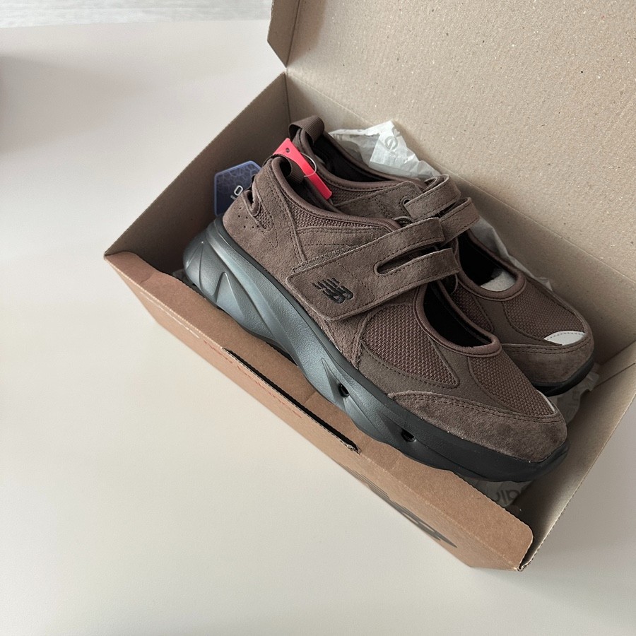 New Balance Breeze Womens Mary Jane Sneakers Brown SD2203BR