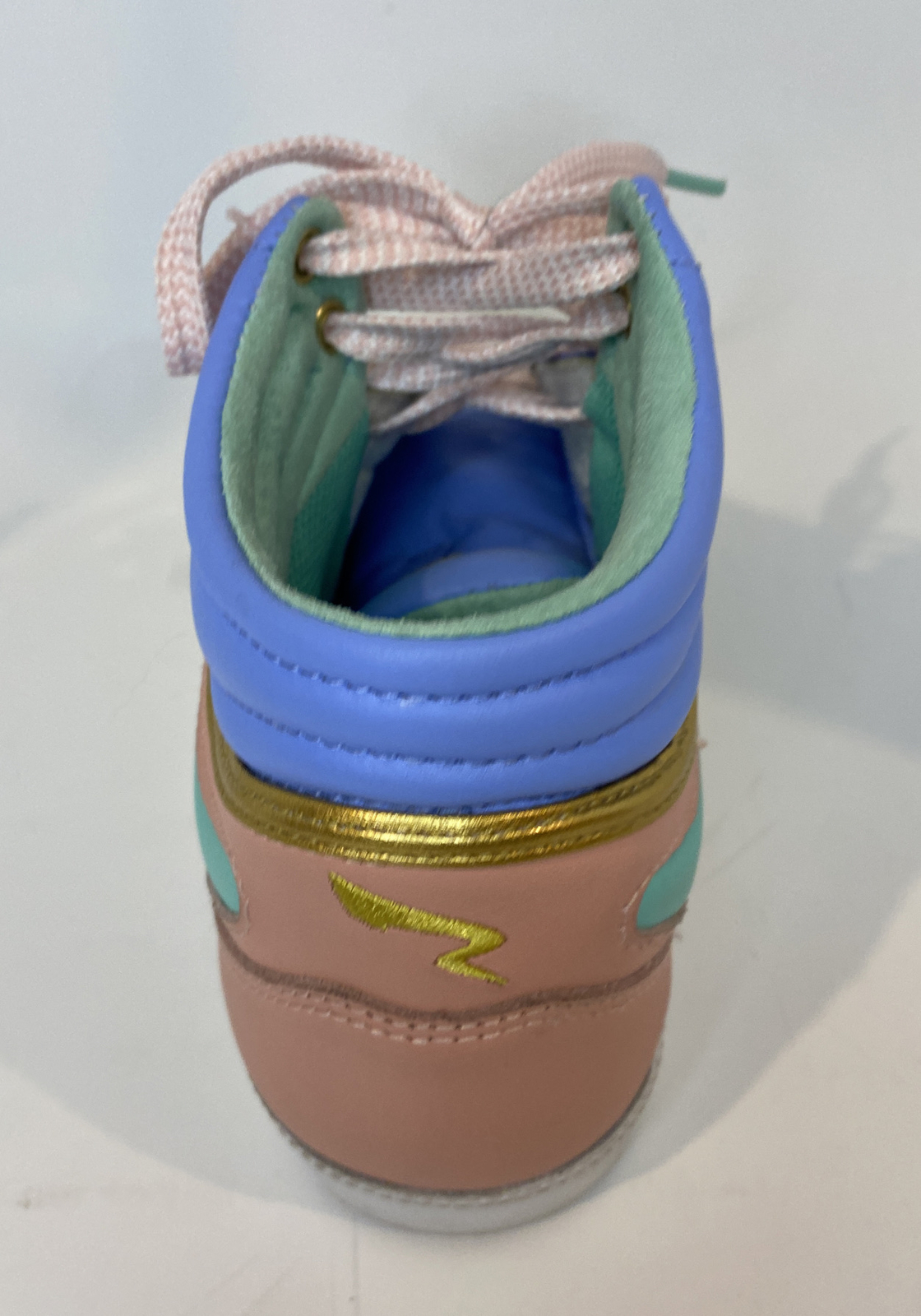 Love Pastry’s Women’s Shoes size 9 high tops Dance Hiphop Blue Green Pink Kisses