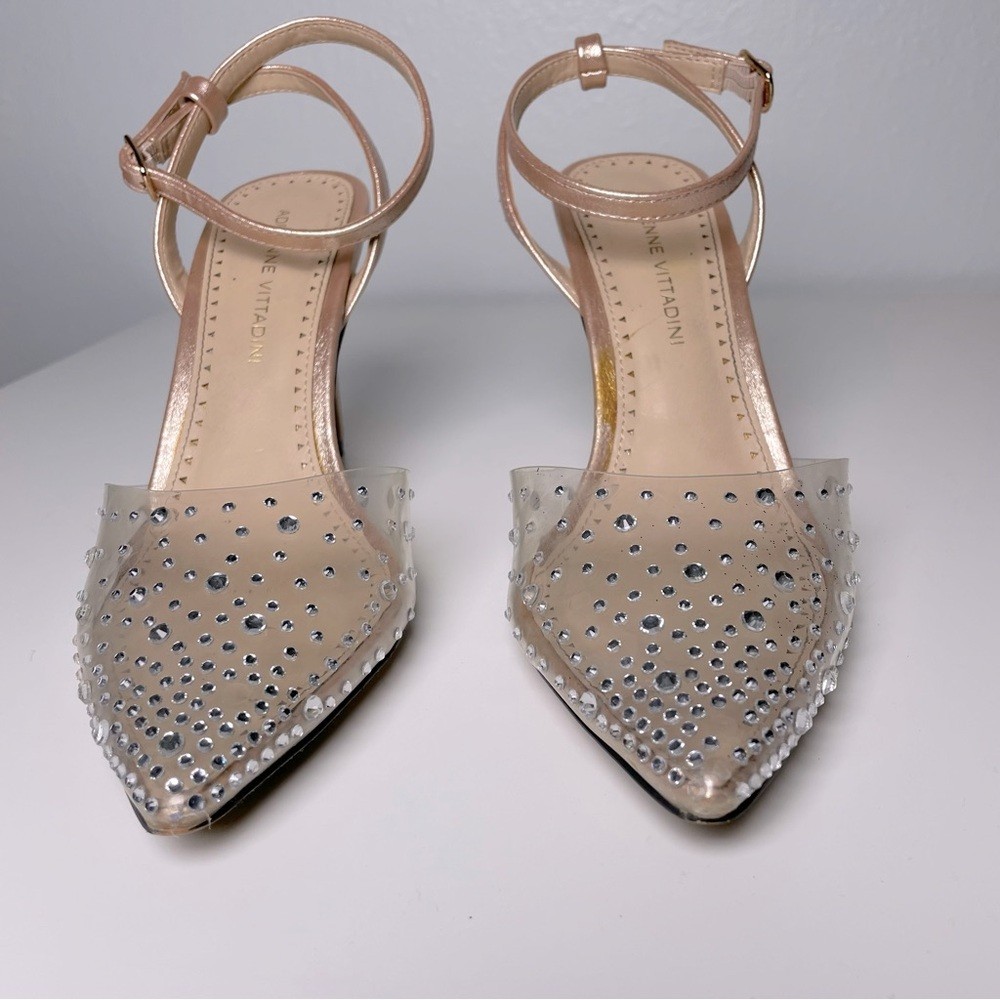 Adrienne Vittadini Nude Clear Rhinestone Heels – Size 7