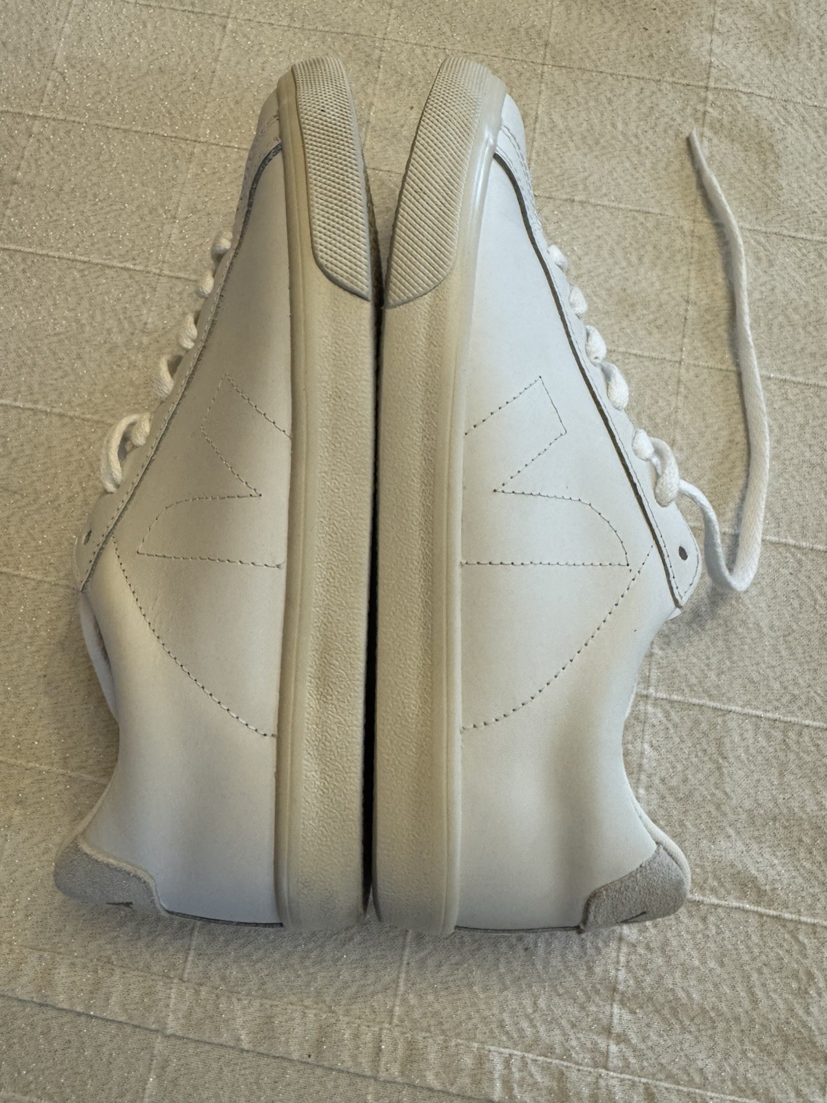 Veja Esplar Stitched Logo Leather Low Top Sz 8/39 New Made In Brazil