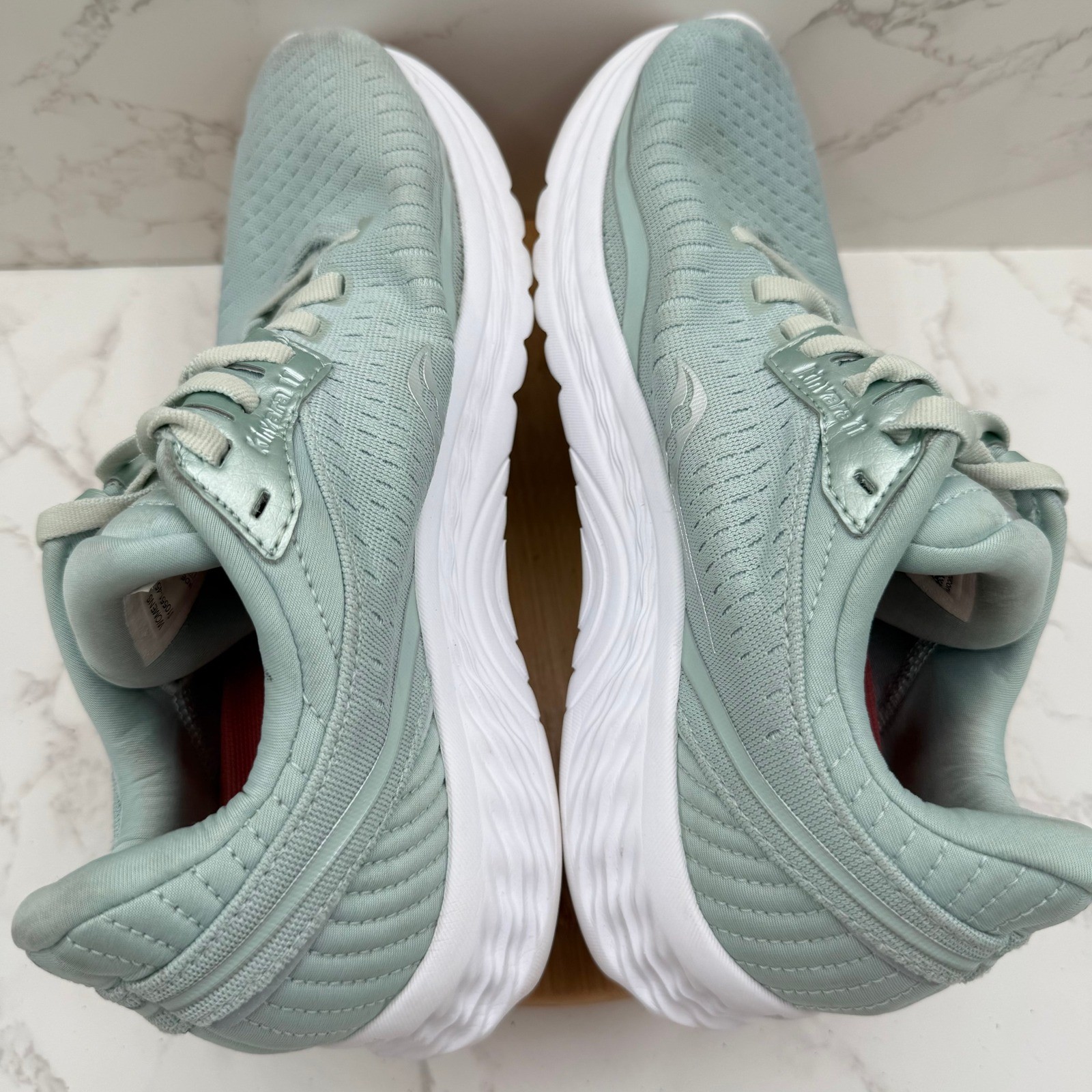 Saucony Women’s Kinvara 11 Running Shoes Light Aqua Textile Synthetic Sz 7.5 US