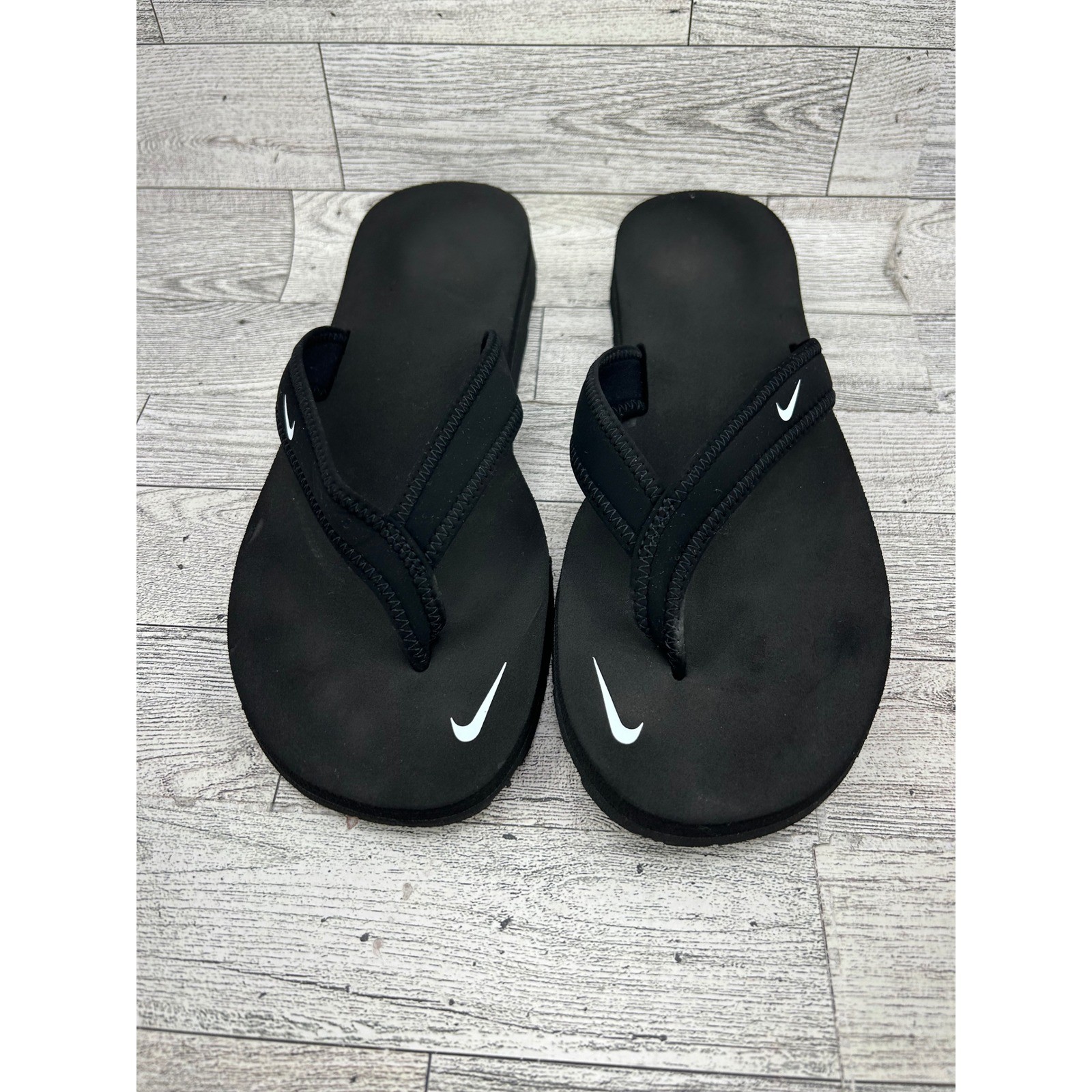 Nike On Deck Womens Flip Flops Black White 314870-011 Size 7 Sandals Thong Shoes