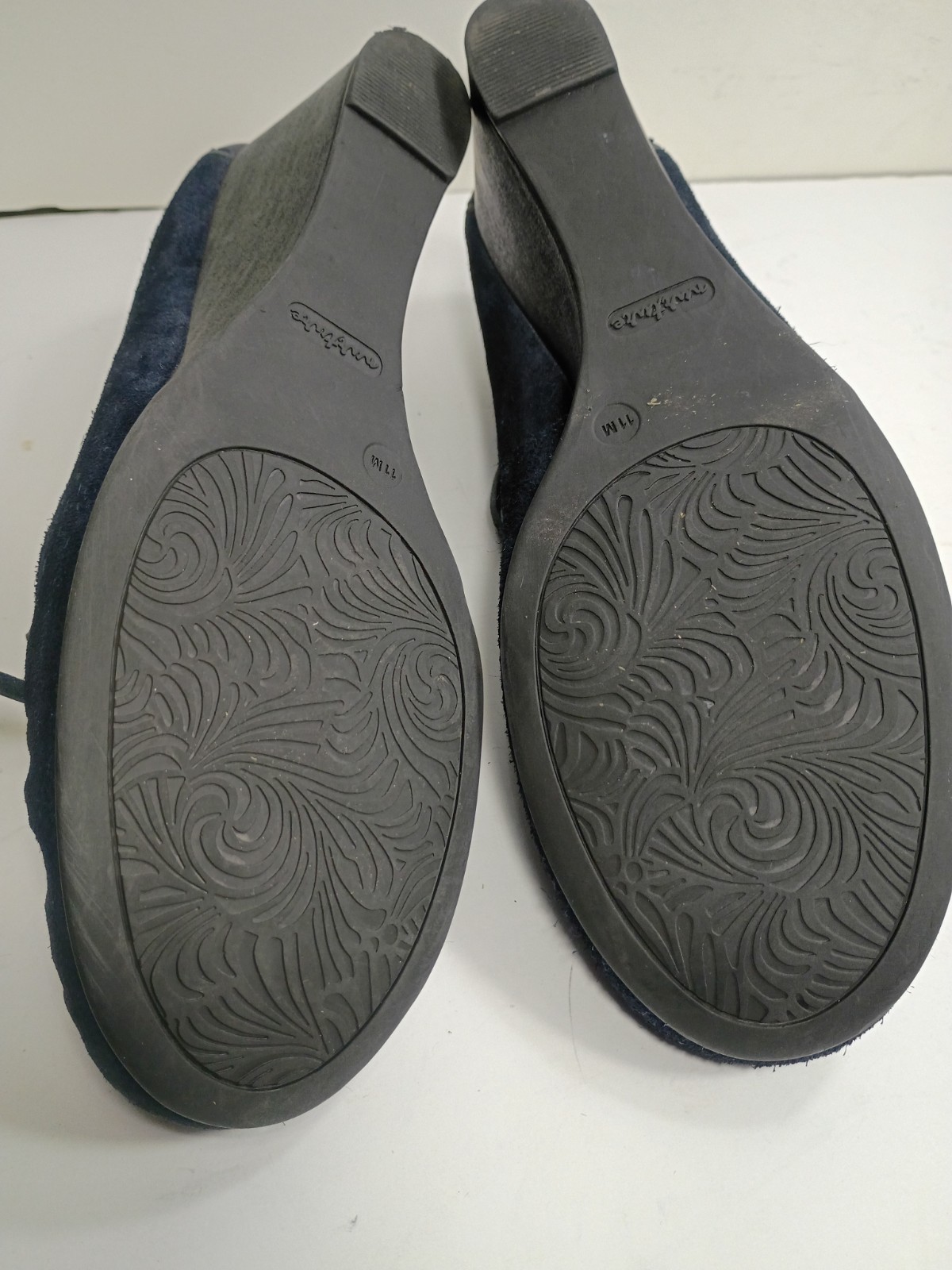 Nurture by Lamaze Leather Dover wedges size 11M Navy blue