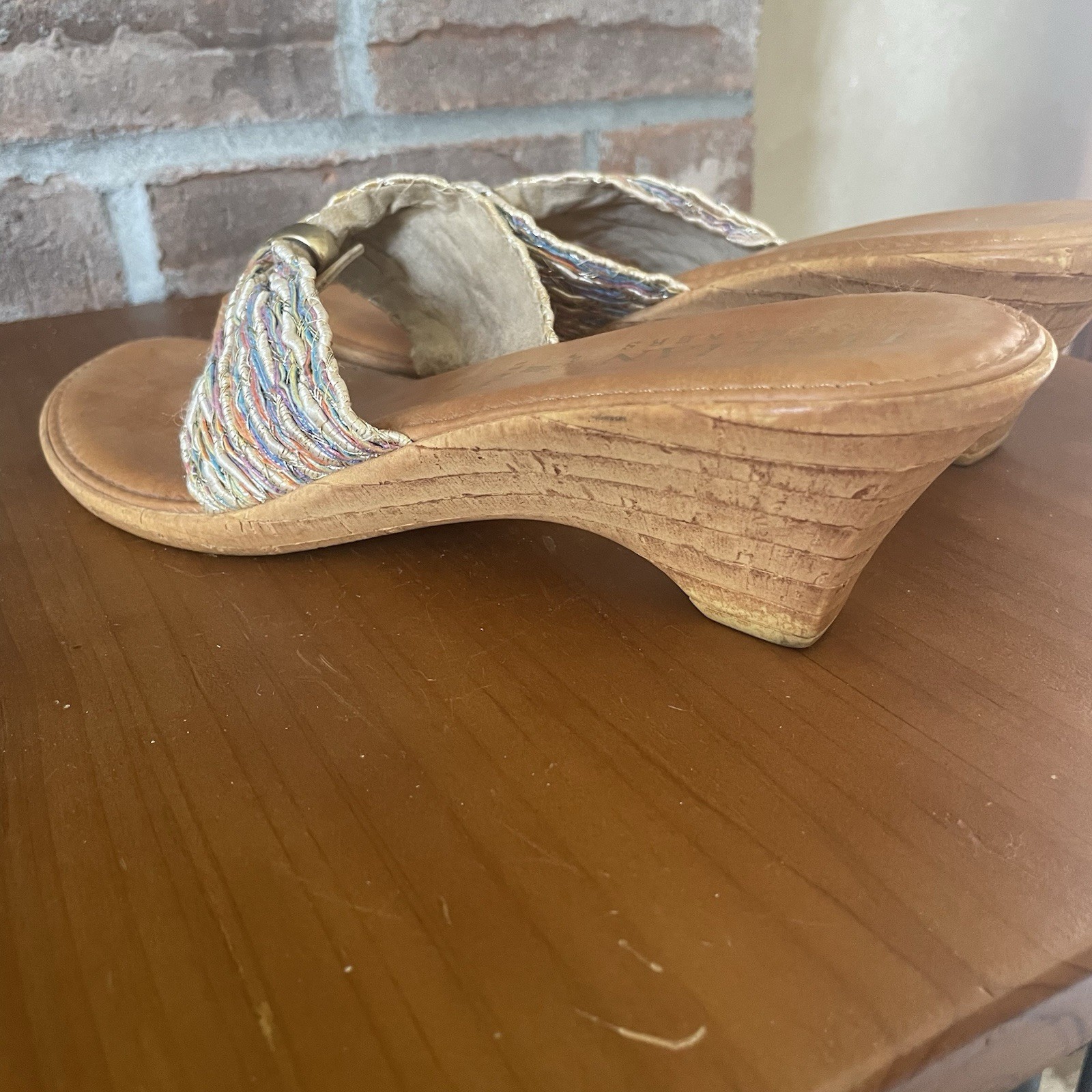 Italian Shoemakers Wedge Sandals Size 10 2.5″ Heel Pink Blue Thong Made in Italy