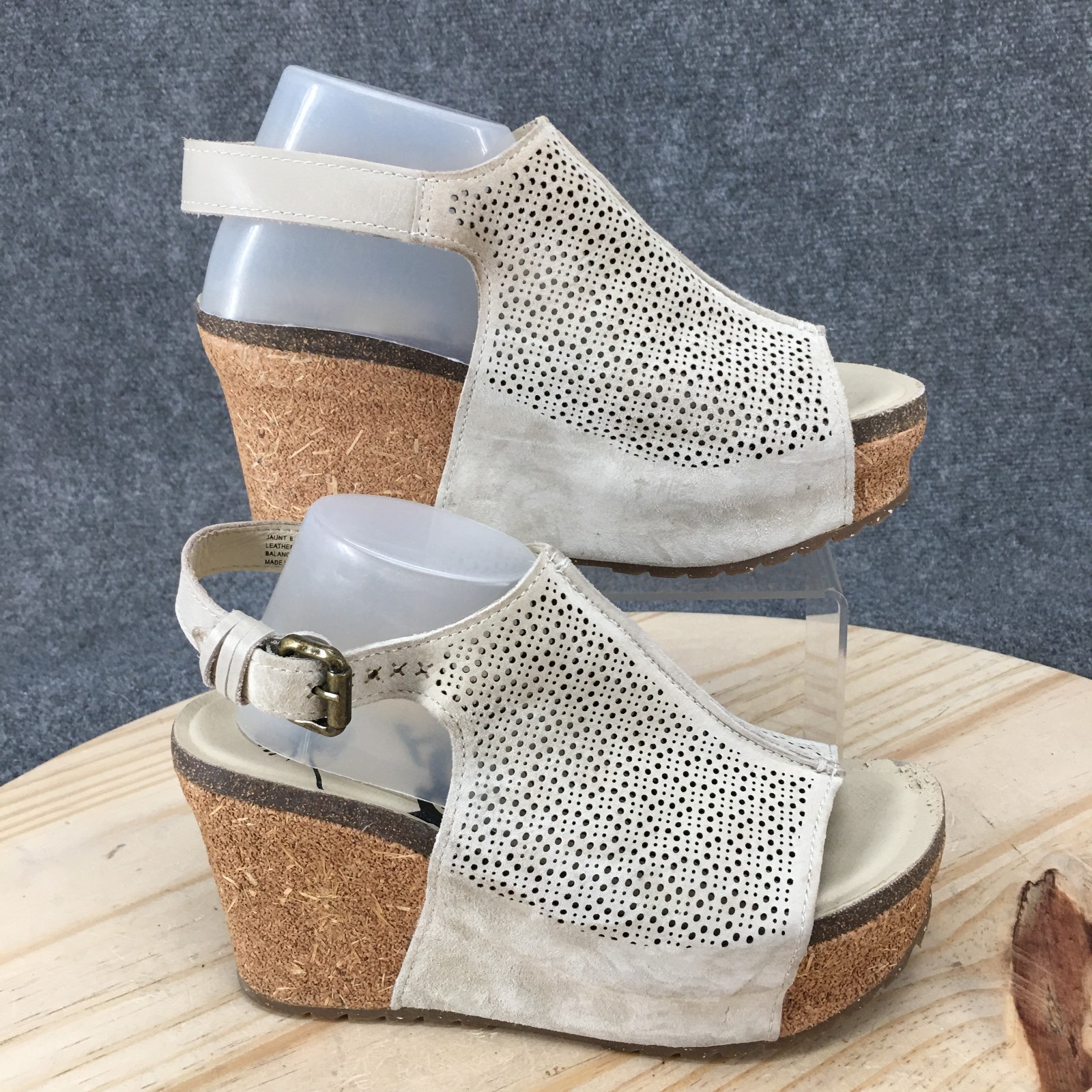OTBT Sandals Womens 6.5 M Jaunt Slingback Wedge Heels Perforated Beige Leather