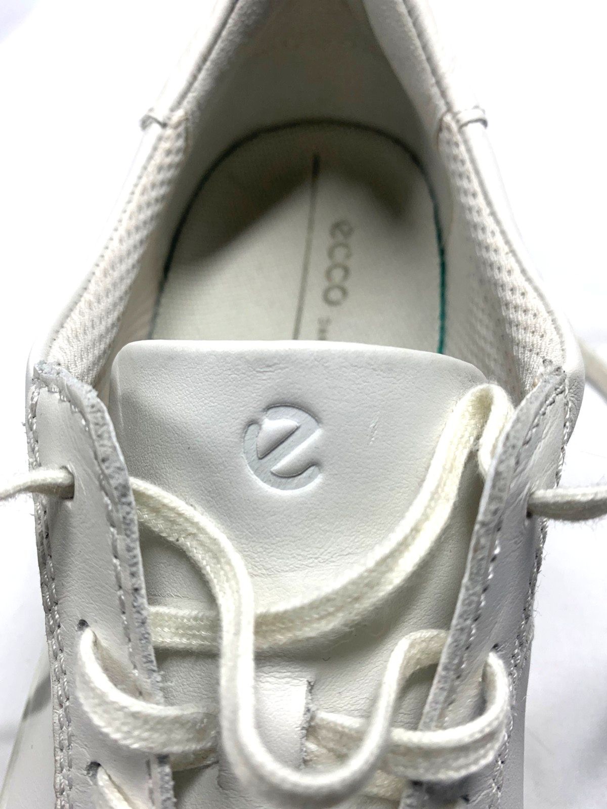 Ecco Soft Classic White Leather Sneakers Women’s Size US 10 – 10.5 EU 41
