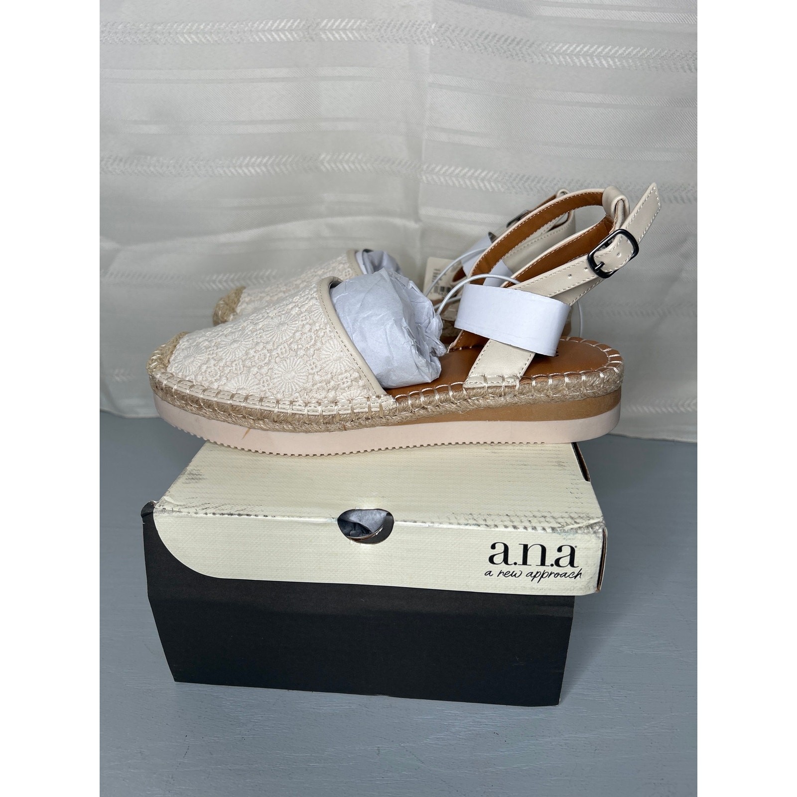 a.n.a Clayson Espadrille Wedge Sandal Ivory Size 8 M Open Toe Slip-On Summer
