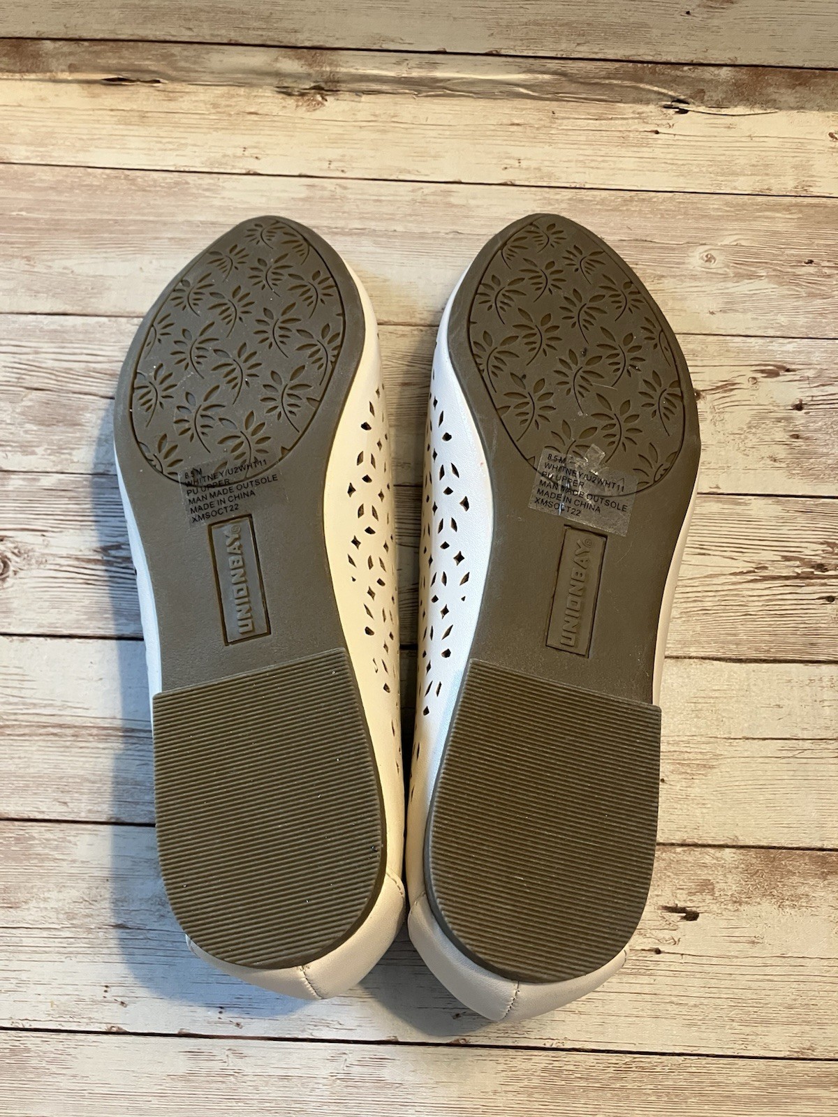 New Union Bay Women’s 8.5 Whitney Ivory Shoes Loafer Flats Laser Cut Out