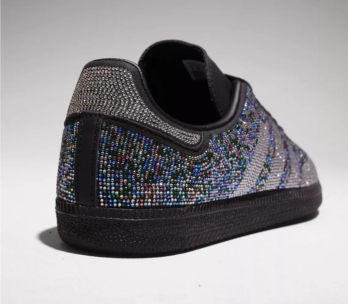 Adidas Originals Women’s SAMBA OG SHOES in Black Silver Rhinestone