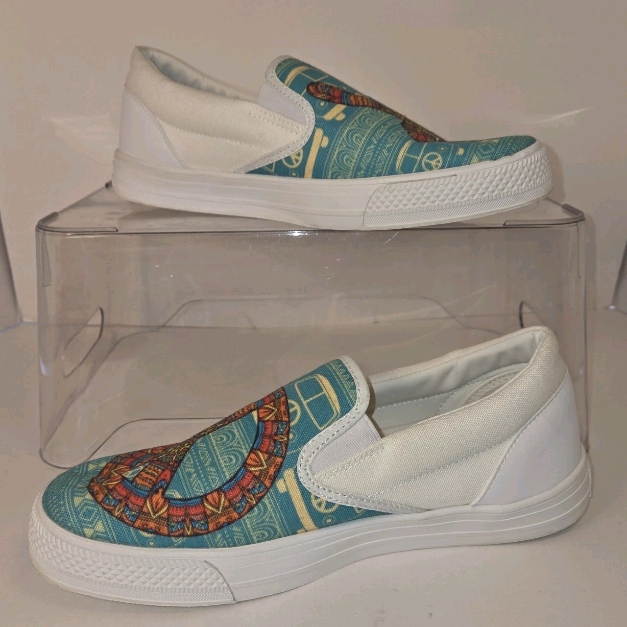 Bohemian Hippie Peace Love Mandela Slip On Canvas White Shoes Women’s Size 8
